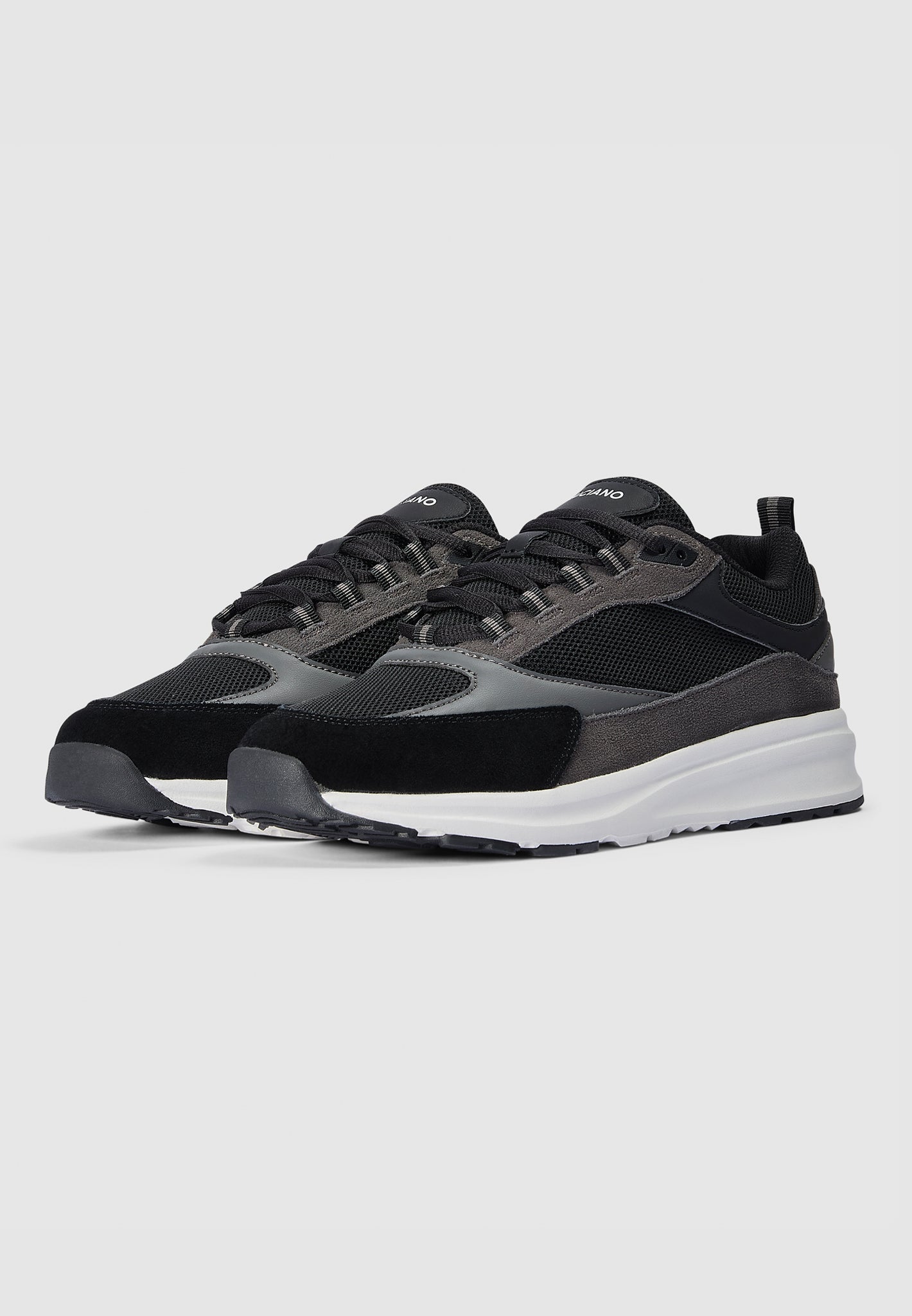 Luciano 001 Runner Black/Charcoal