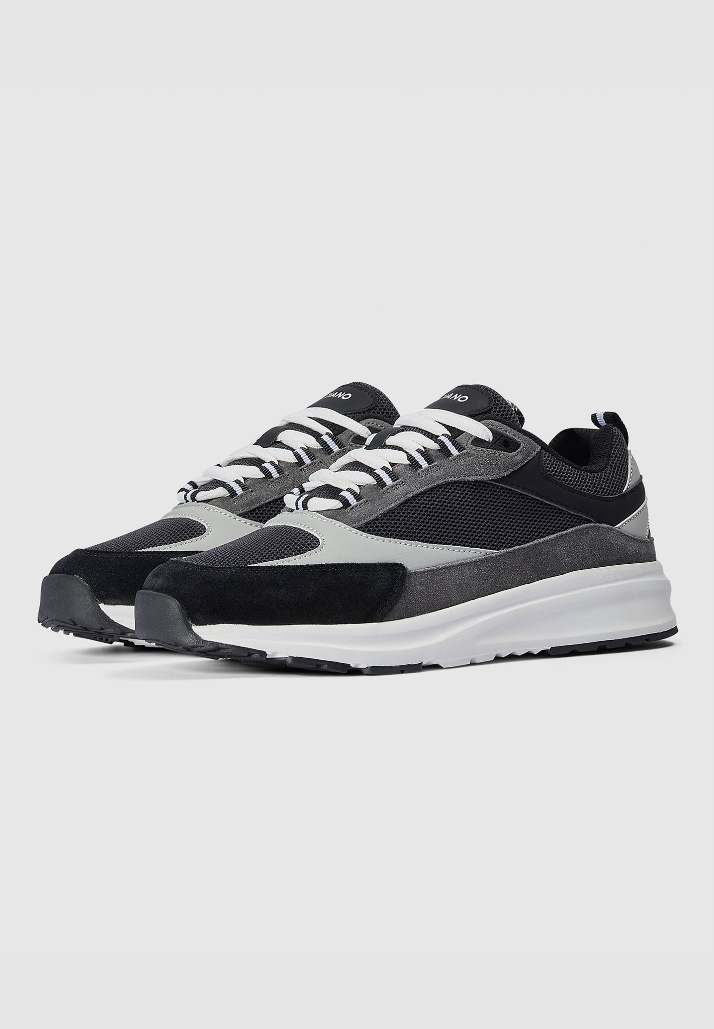 Luciano 001 Runner Charcoal/Grey